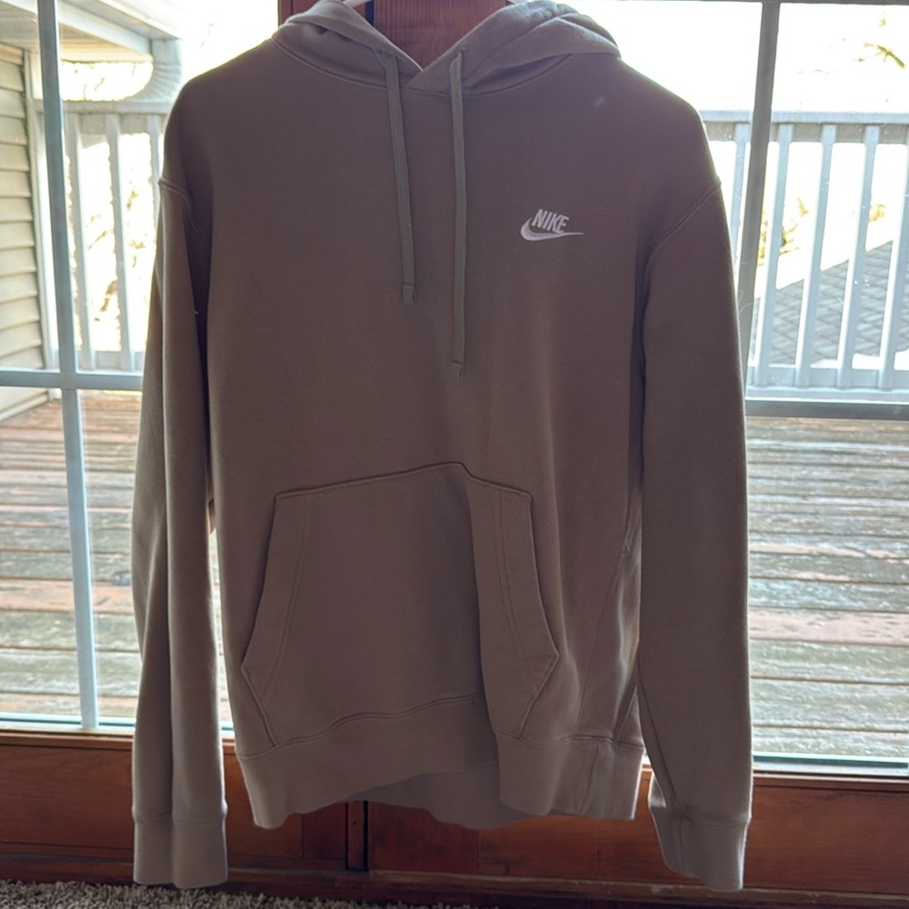 Men’s size medium light tan Nike sweatshirt